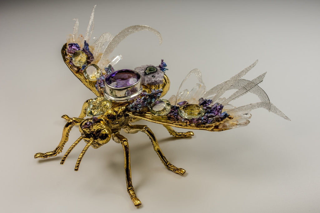 Abeja Grande Lila con Amarillo